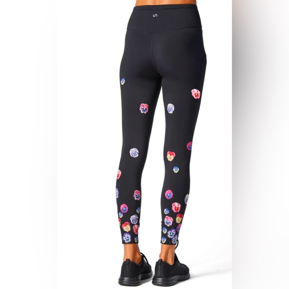 Urban Savage Pansy Floral Print Womens Leggings - Picture 3 of 3